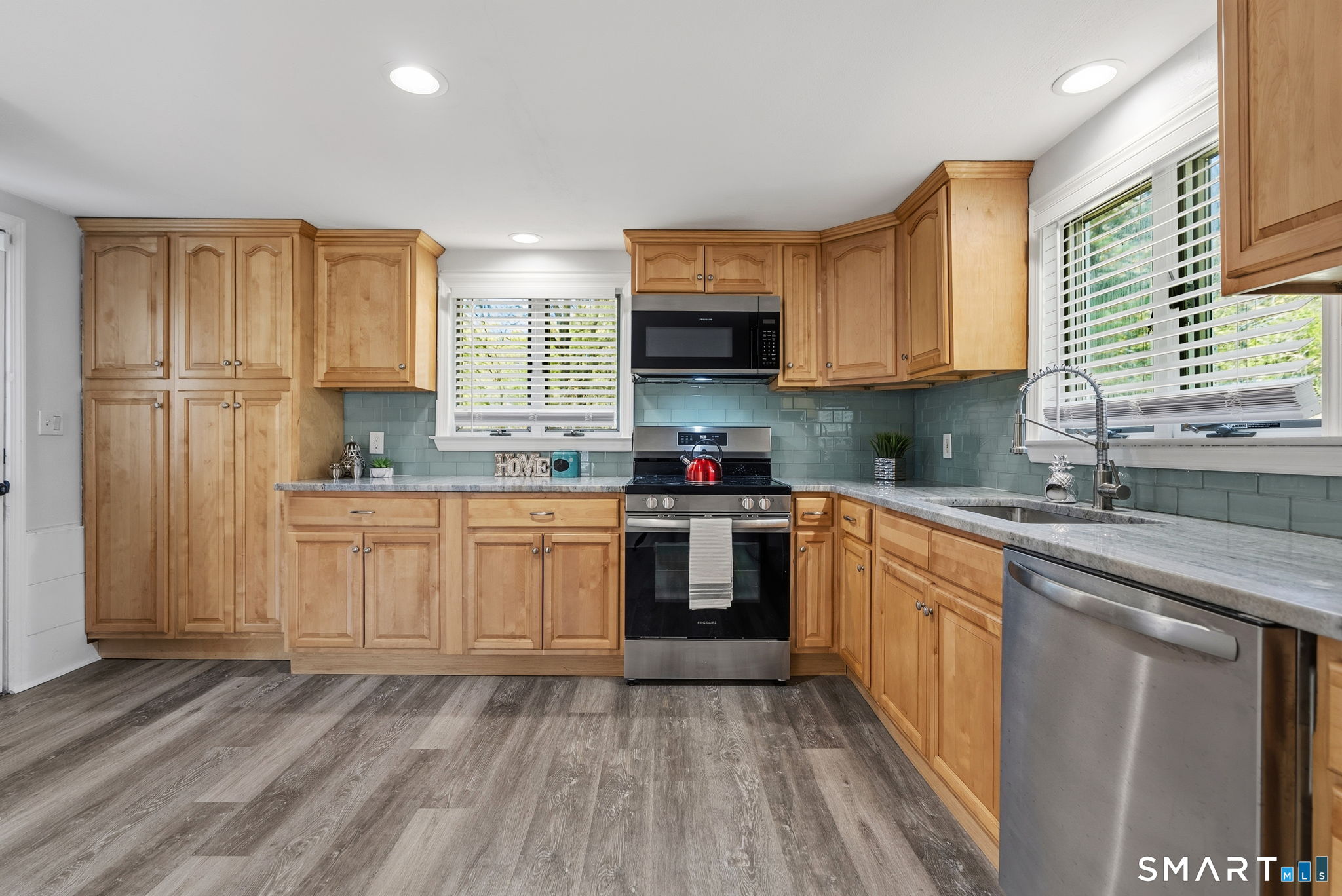 59 Thornbush Road Wethersfield CT 06109
