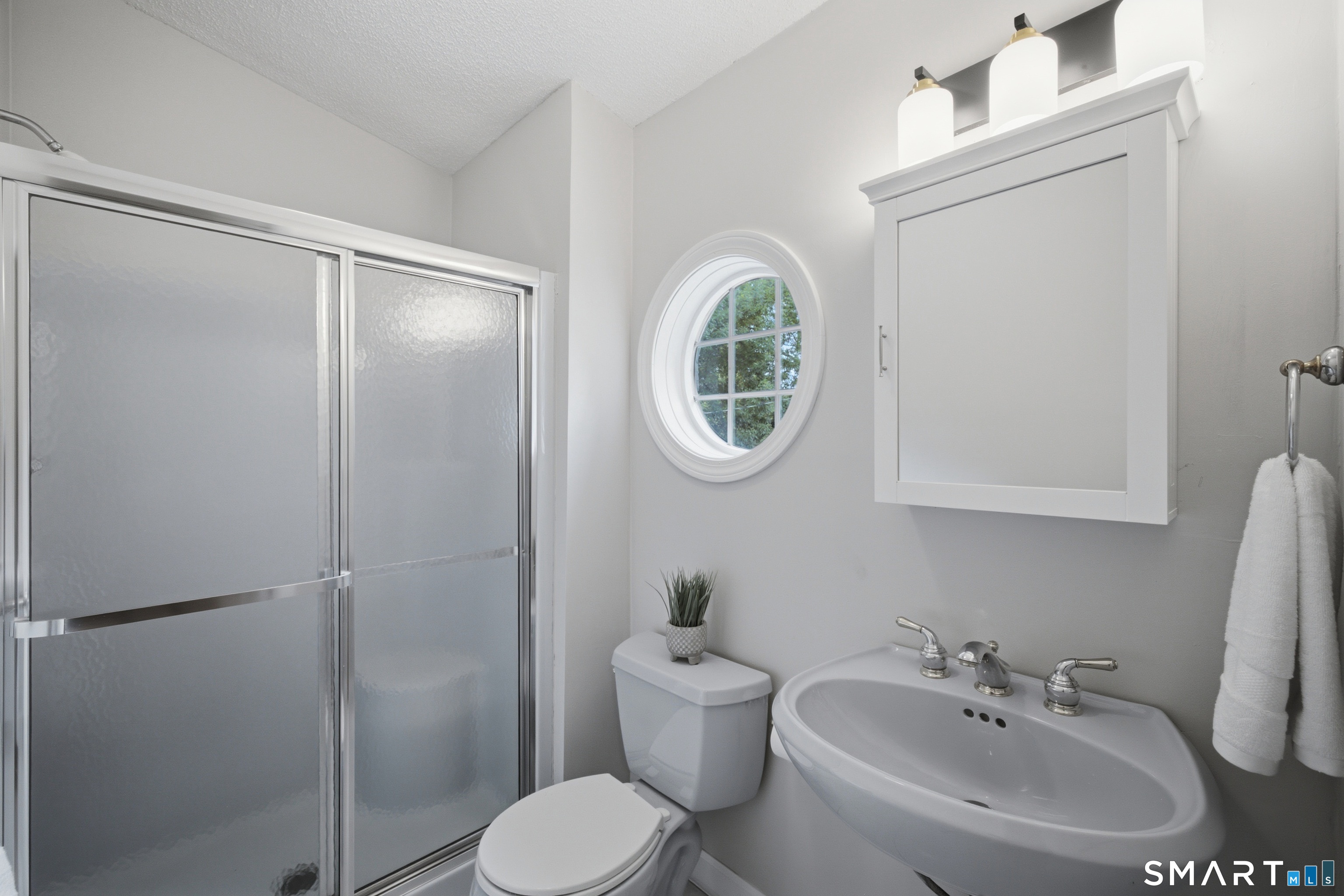 36 Willowbrook Road West Hartford CT 06107