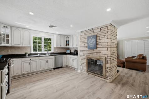 36 Willowbrook Road West Hartford CT 06107