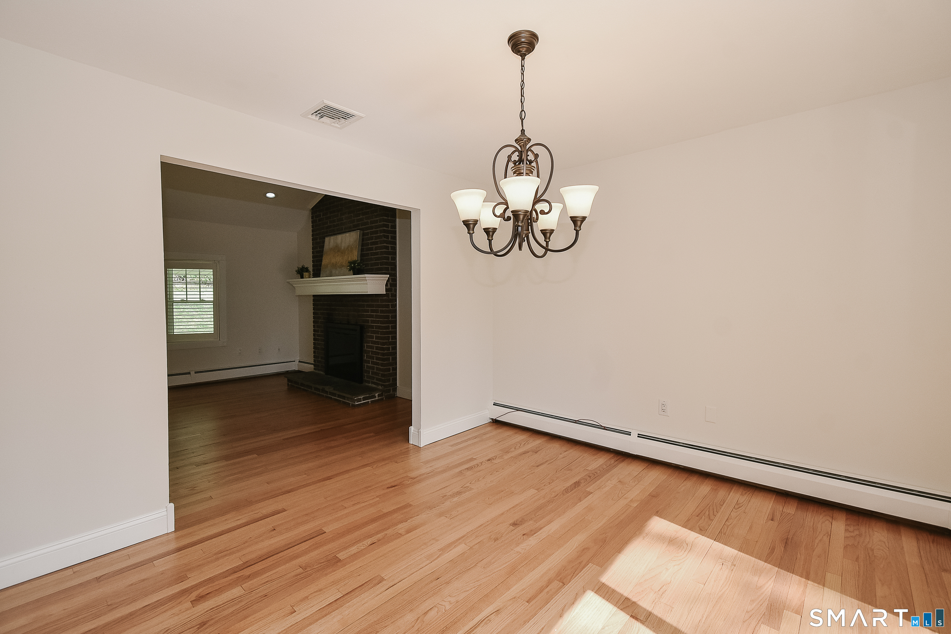 12 Crane Place Simsbury CT 06070
