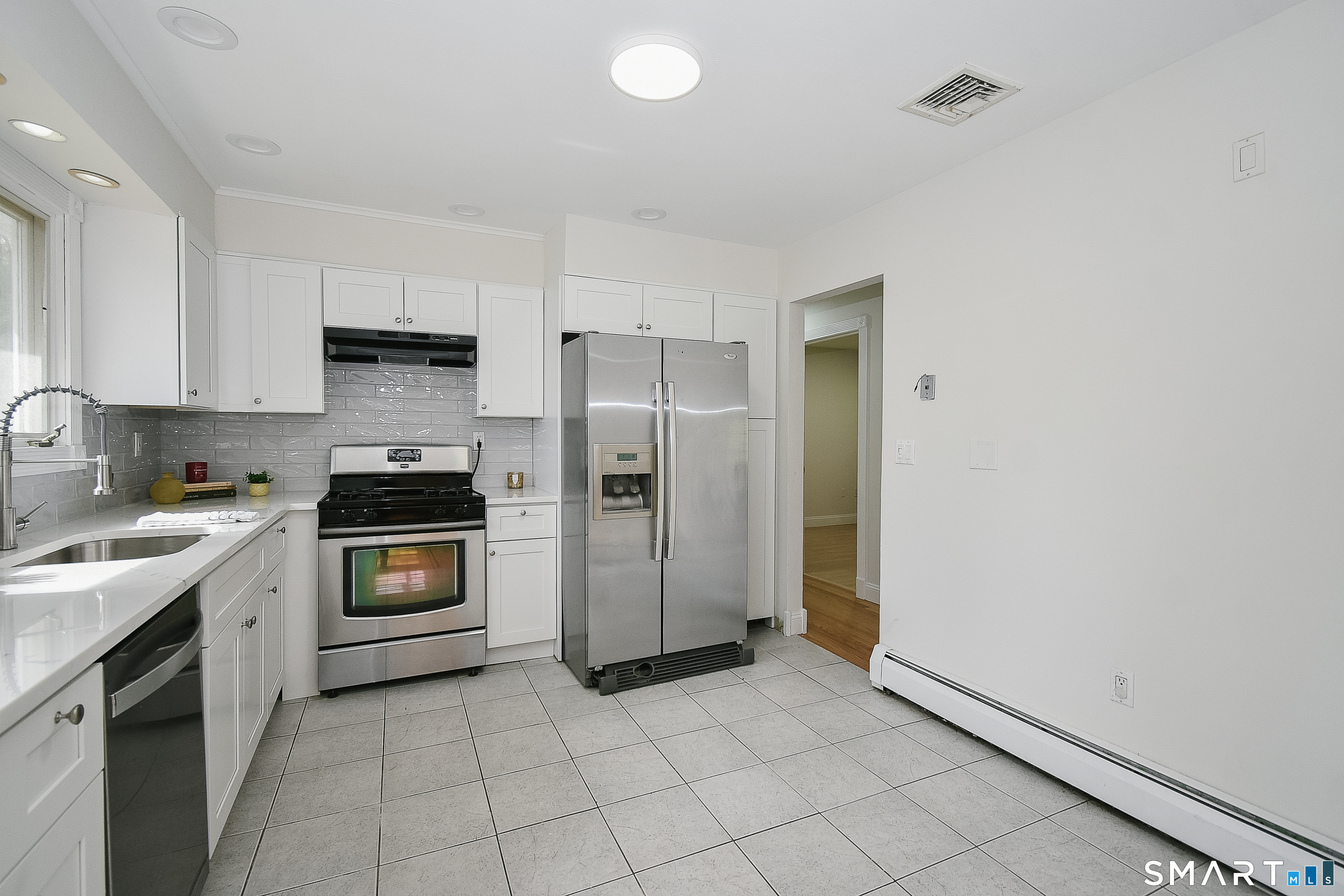 12 Crane Place Simsbury CT 06070