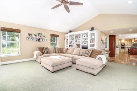 241 Stonegate Drive Southbury CT 06488