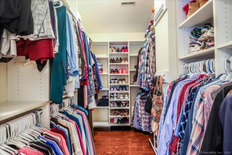 241 Stonegate Drive Southbury CT 06488
