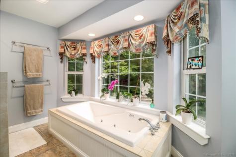 241 Stonegate Drive Southbury CT 06488