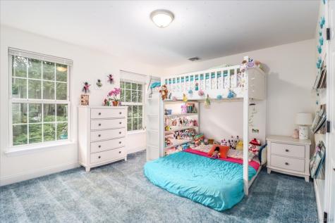 241 Stonegate Drive Southbury CT 06488