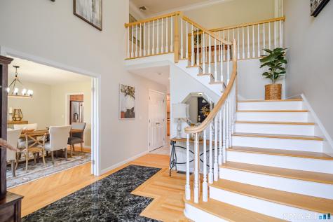 8 Woodridge Lane New Fairfield CT 06812