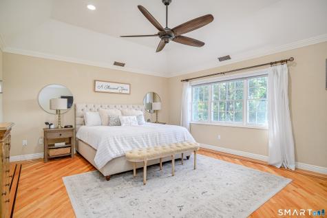 8 Woodridge Lane New Fairfield CT 06812