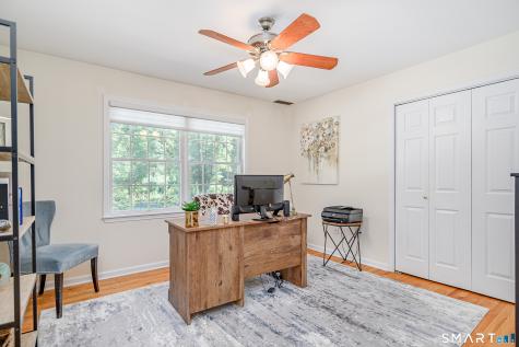 8 Woodridge Lane New Fairfield CT 06812