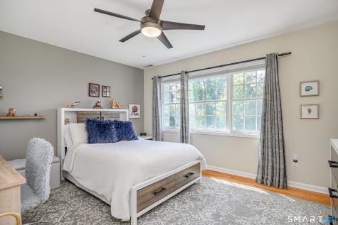 8 Woodridge Lane New Fairfield CT 06812