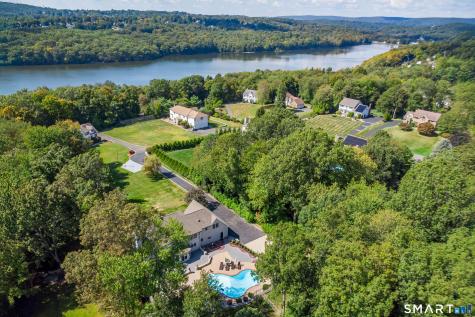 8 Woodridge Lane New Fairfield CT 06812