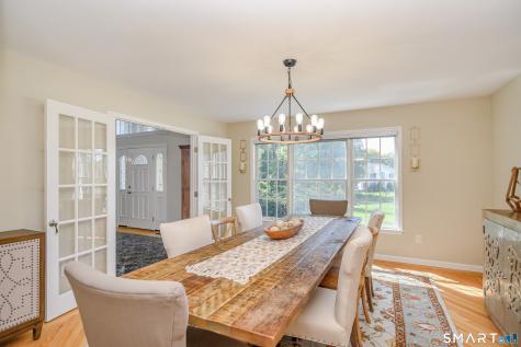 8 Woodridge Lane New Fairfield CT 06812