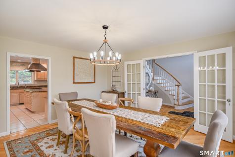 8 Woodridge Lane New Fairfield CT 06812