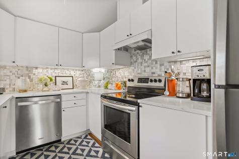 53 Maple Street Darien CT 06820