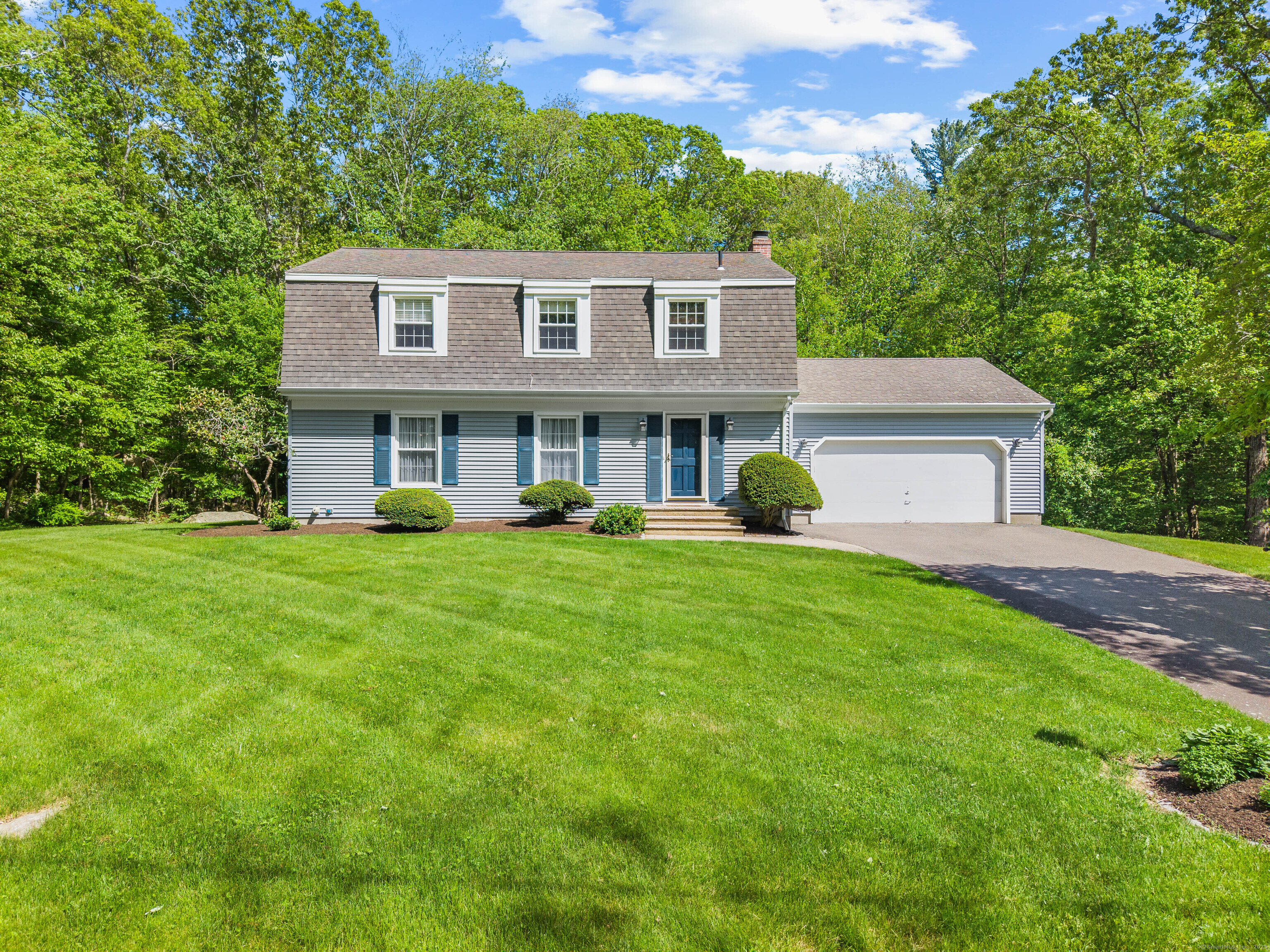 14 Robin Hood Drive Ledyard CT 06335