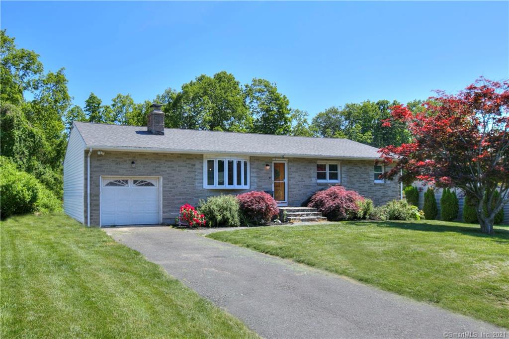 12 Tracy Terrace Seymour CT 06483