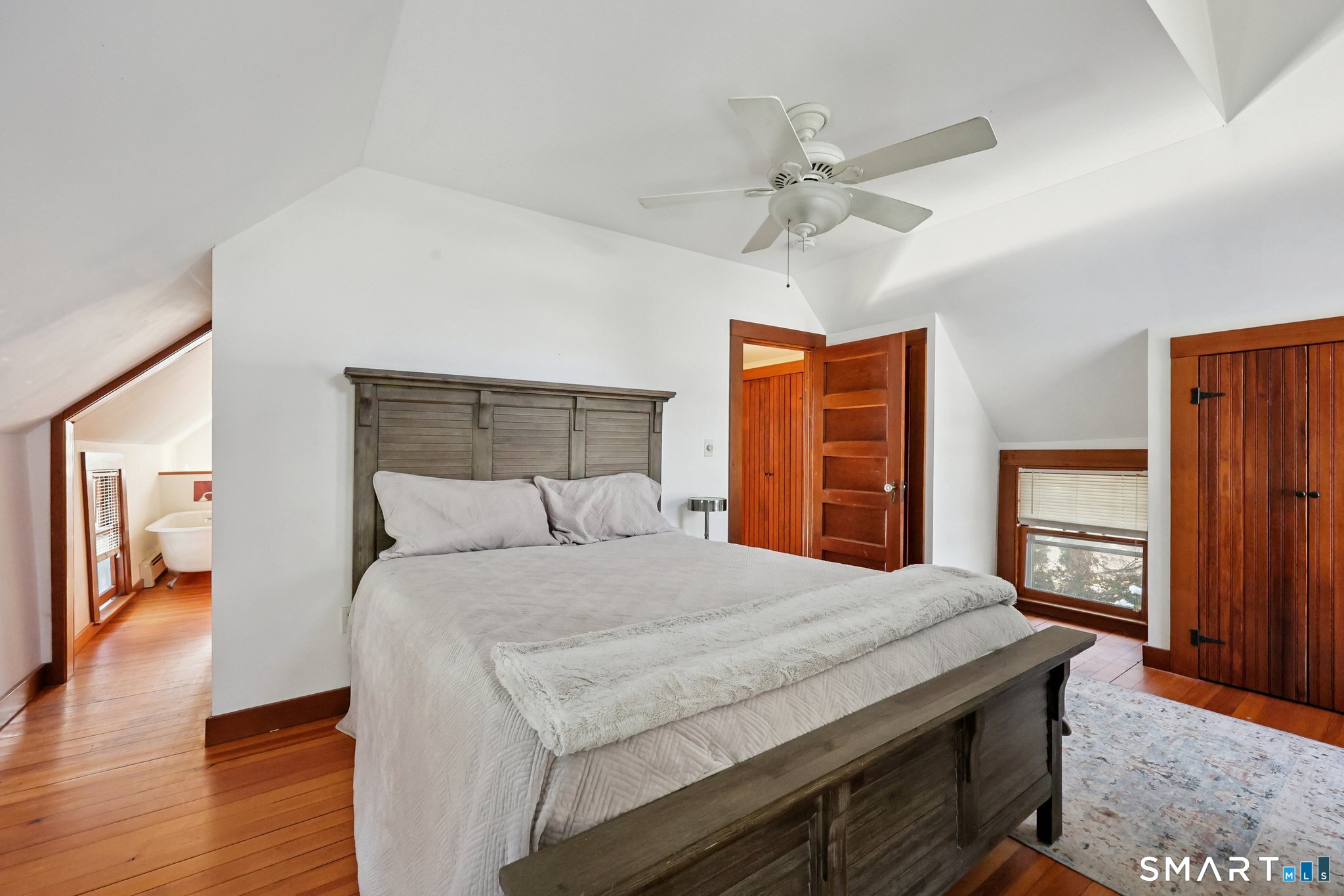 24 Railroad Avenue Madison CT 06443