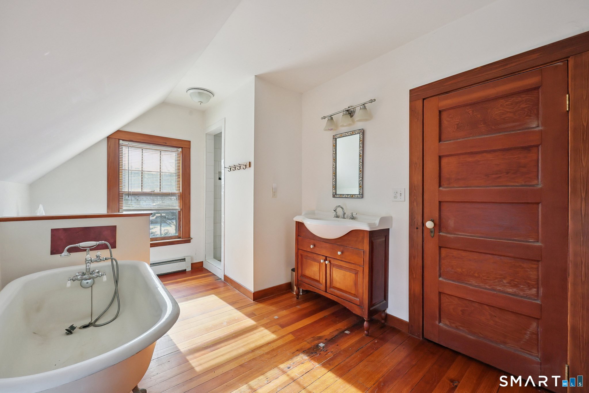 24 Railroad Avenue Madison CT 06443