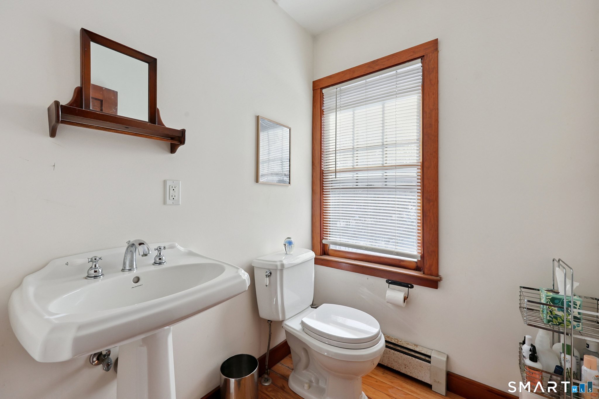 24 Railroad Avenue Madison CT 06443