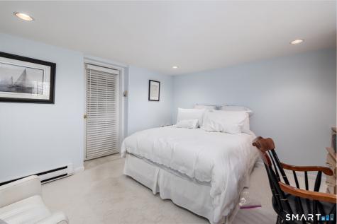223 Carriage Drive Middlebury CT 06762