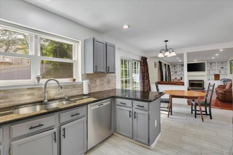 101 Morning Glory Drive Middletown CT 06457