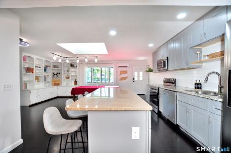 65 Seminole Circle West Hartford CT 06117