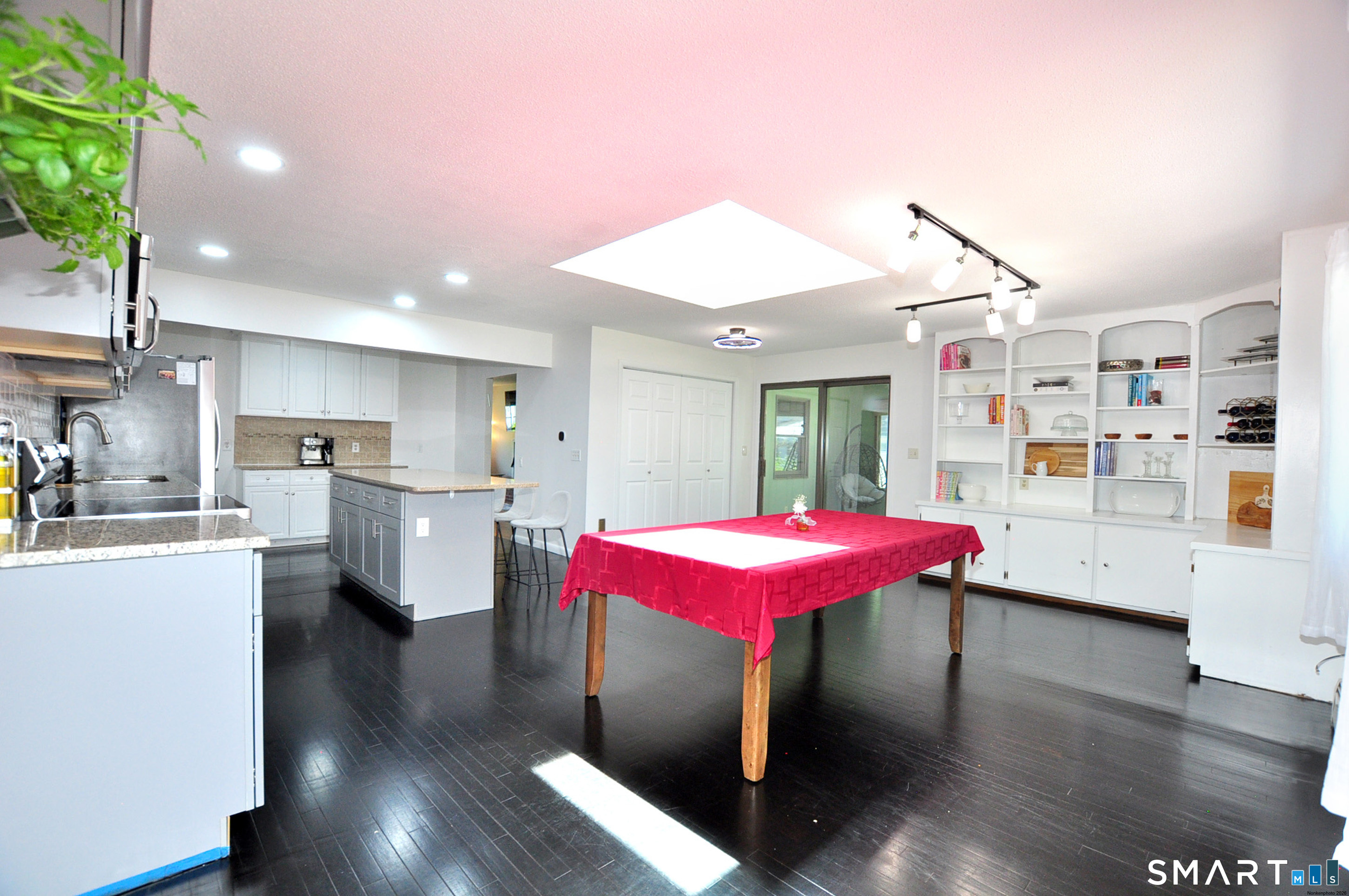 65 Seminole Circle West Hartford CT 06117