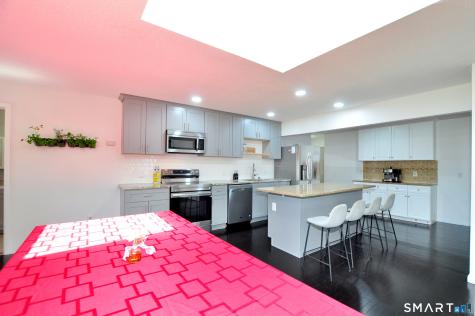 65 Seminole Circle West Hartford CT 06117