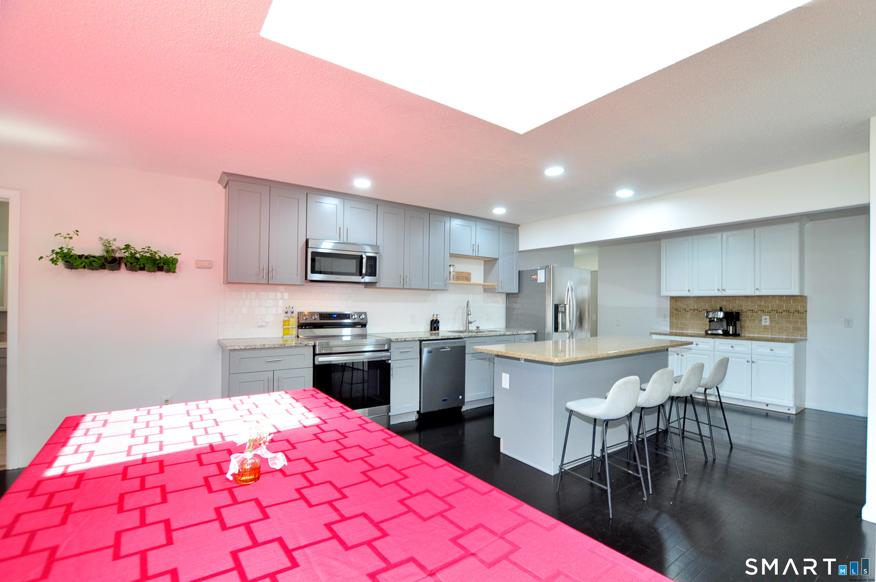 65 Seminole Circle West Hartford CT 06117