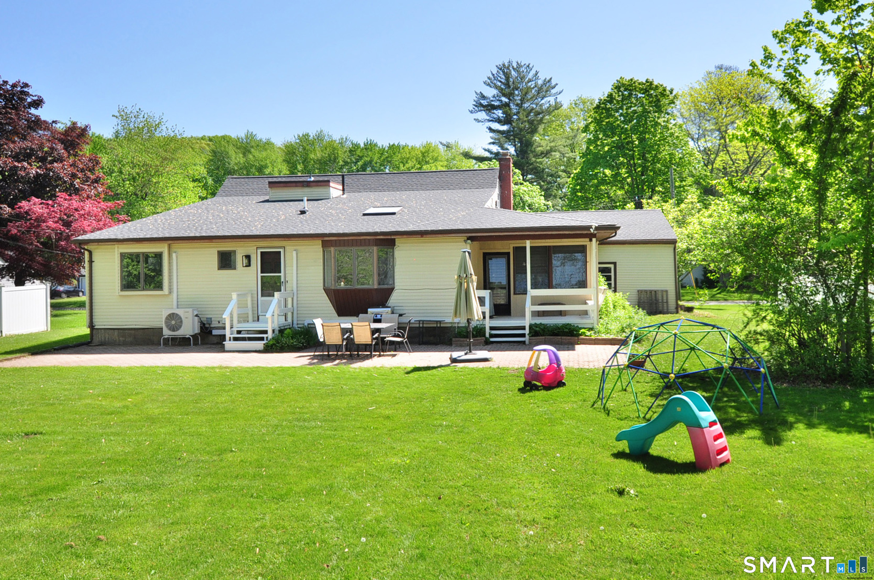 65 Seminole Circle West Hartford CT 06117