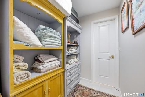 20 Harris Road Avon CT 06001