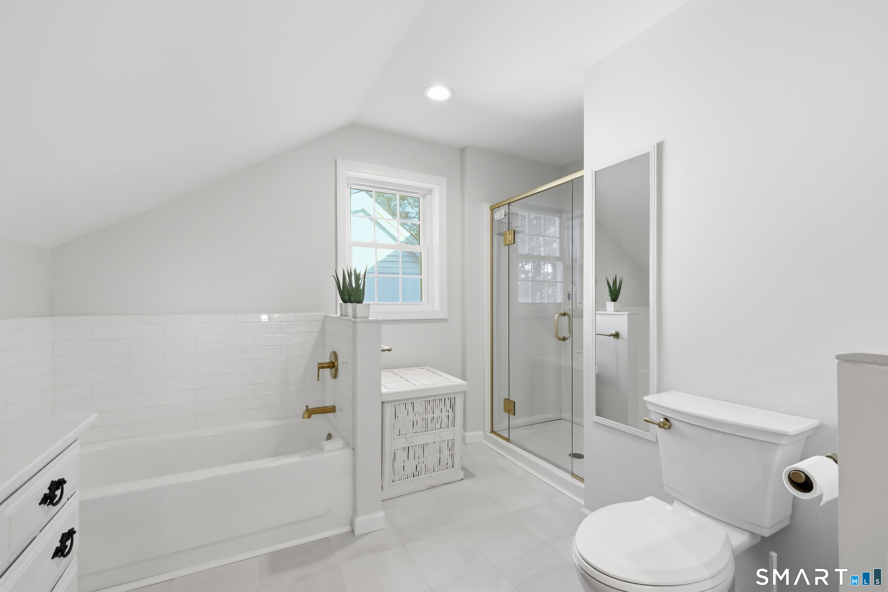 20 Harris Road Avon CT 06001