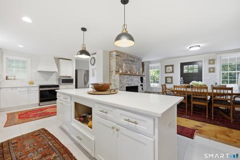 20 Harris Road Avon CT 06001