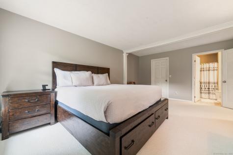 31 Mcveigh Road Woodbury CT 06798