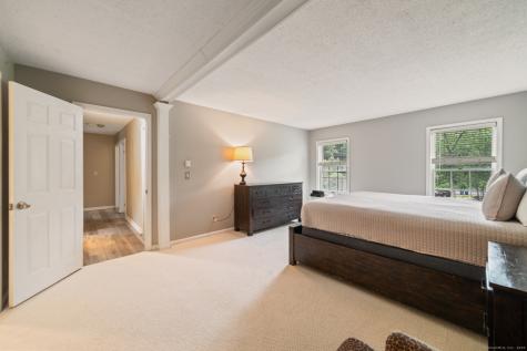 31 Mcveigh Road Woodbury CT 06798