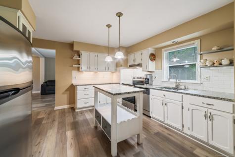 31 Mcveigh Road Woodbury CT 06798