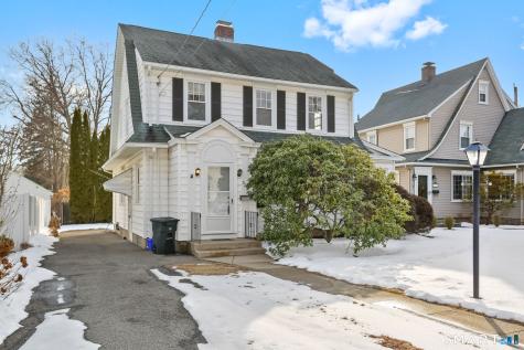 327 Meadowbrook Road Fairfield CT 06824