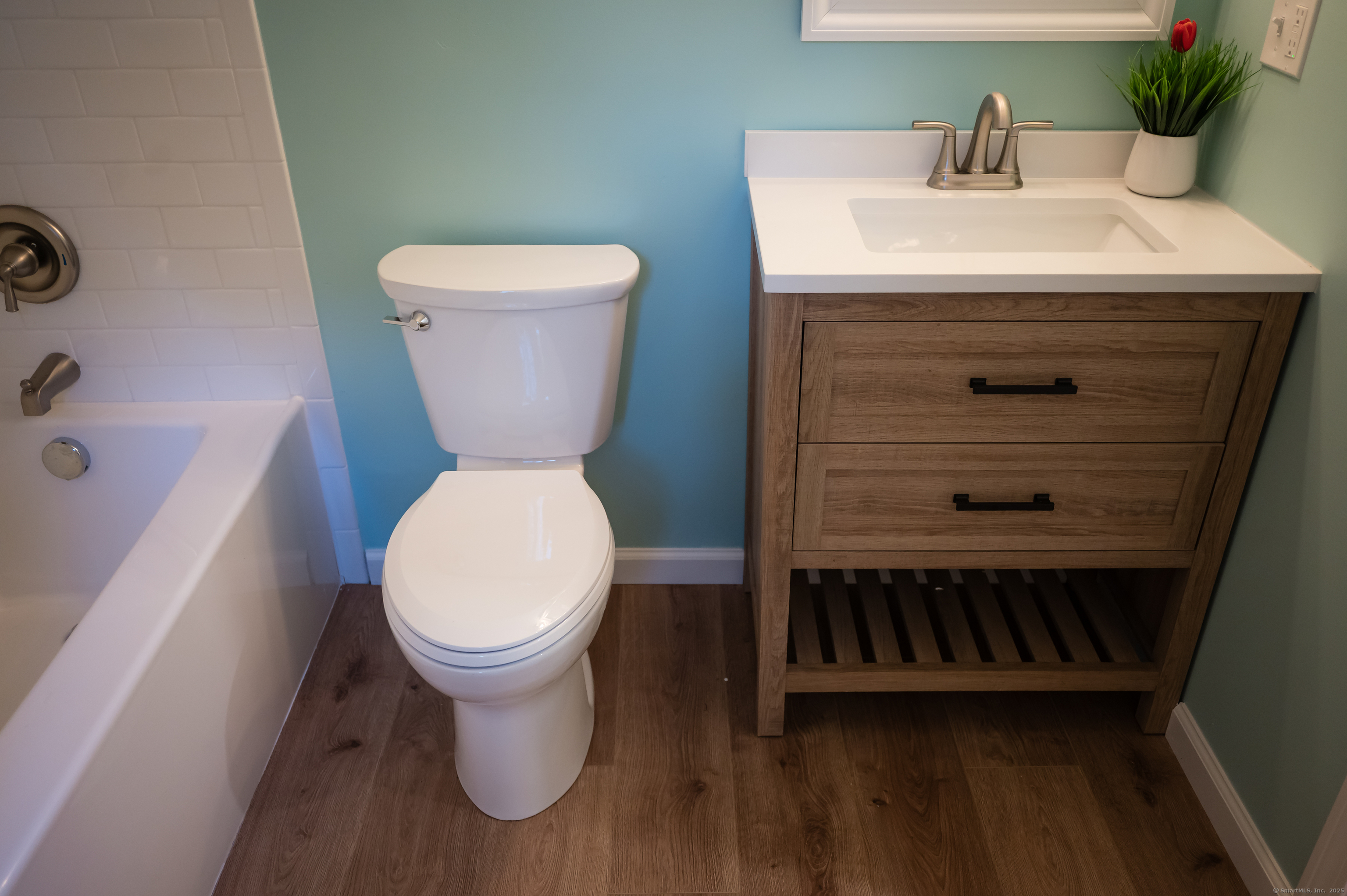 10 Eli Yale Terrace Branford CT 06405