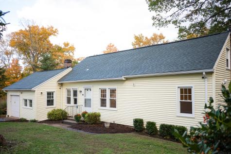 10 Eli Yale Terrace Branford CT 06405