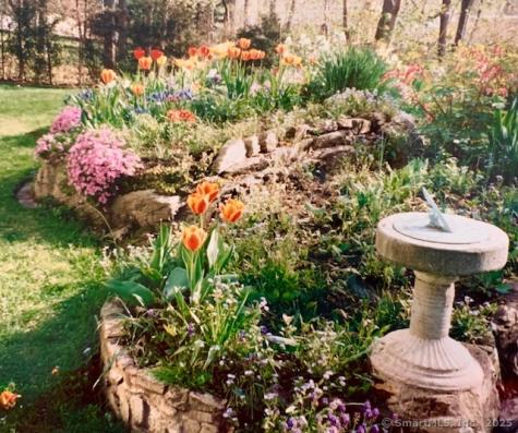 10 Eli Yale Terrace Branford CT 06405