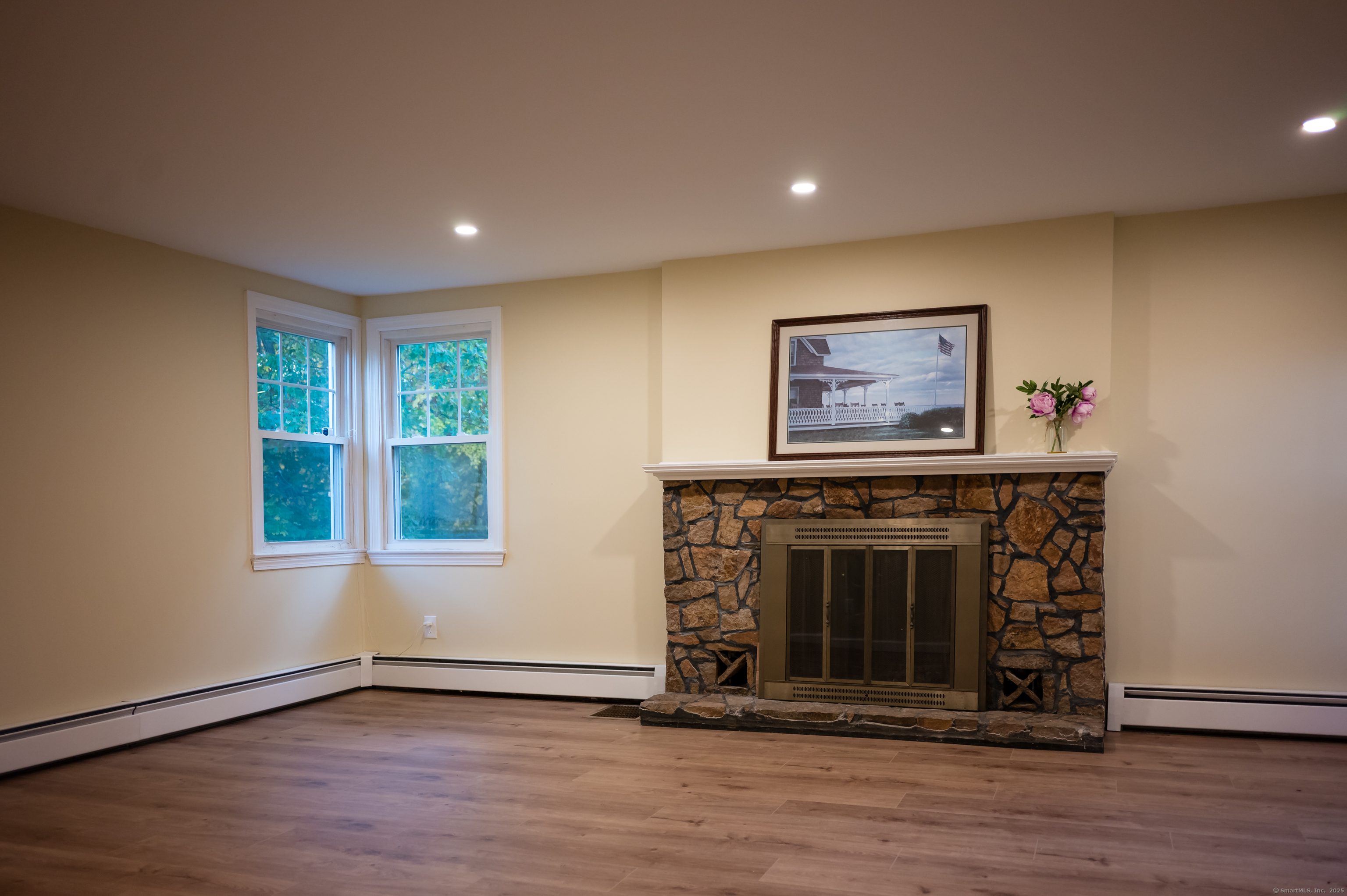 10 Eli Yale Terrace Branford CT 06405