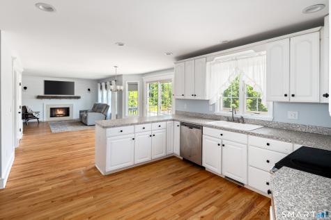 4 Fleetwood Lane Brookfield CT 06804