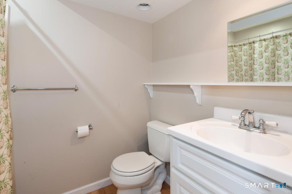 4 Fleetwood Lane Brookfield CT 06804