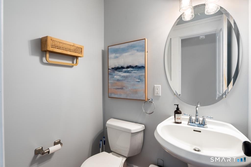 4 Fleetwood Lane Brookfield CT 06804