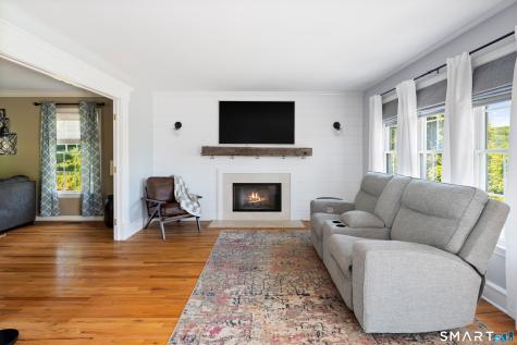 4 Fleetwood Lane Brookfield CT 06804