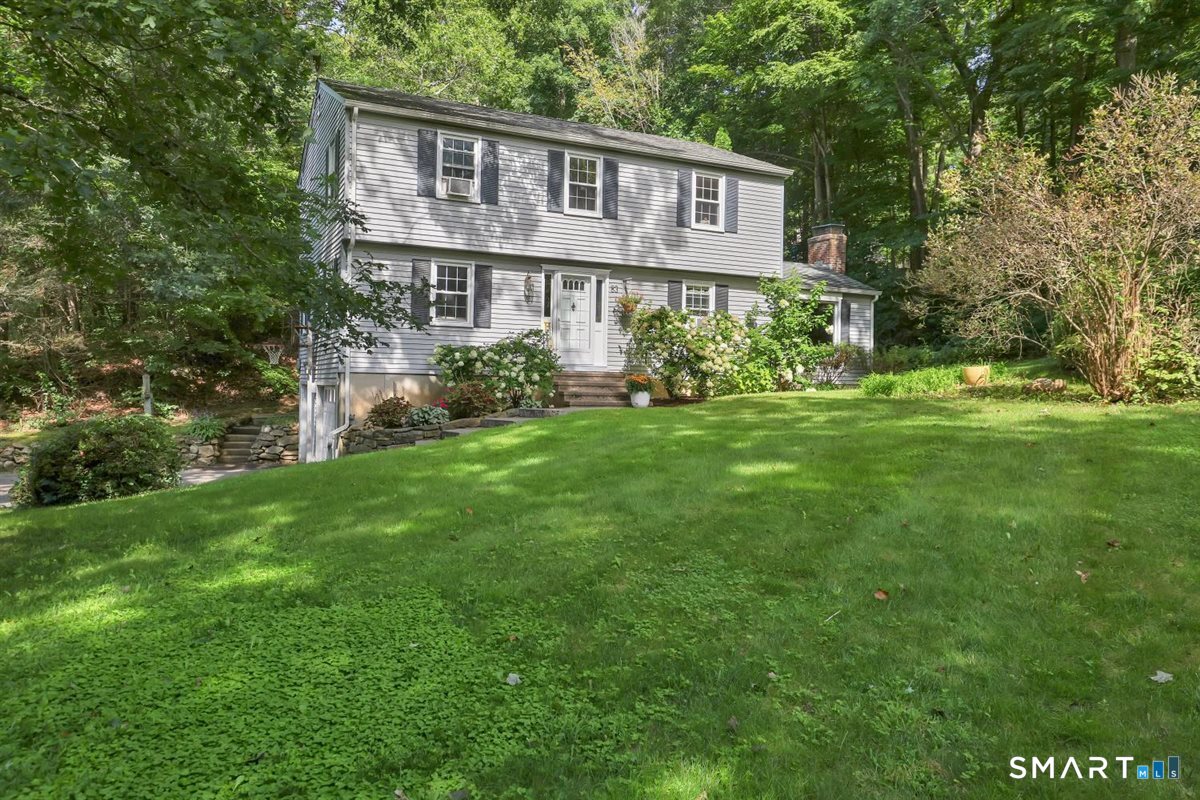83 Crestwood Drive Guilford CT 06437