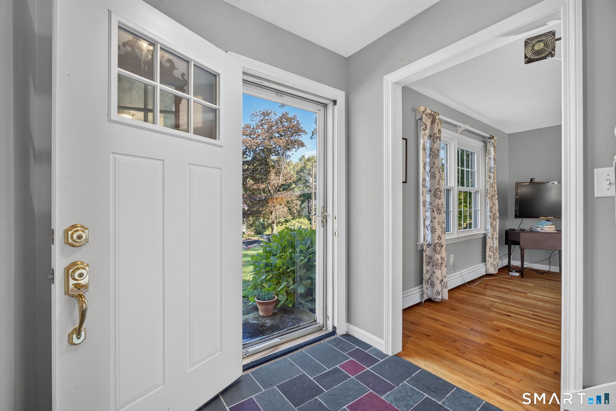 10 Cavasin Drive East Lyme CT 06333