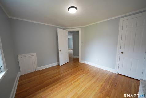 9-11 Winthrop Street Simsbury CT 06081