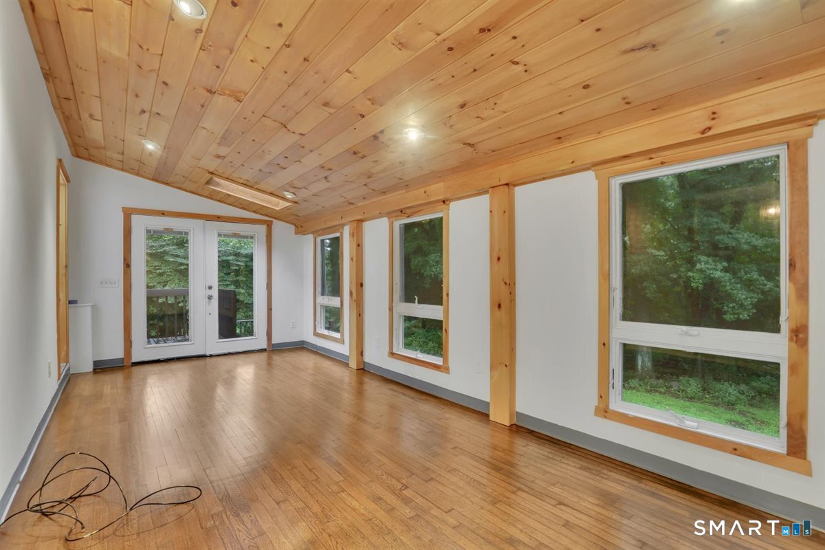 6 East Hayes Road East Hampton CT 06424