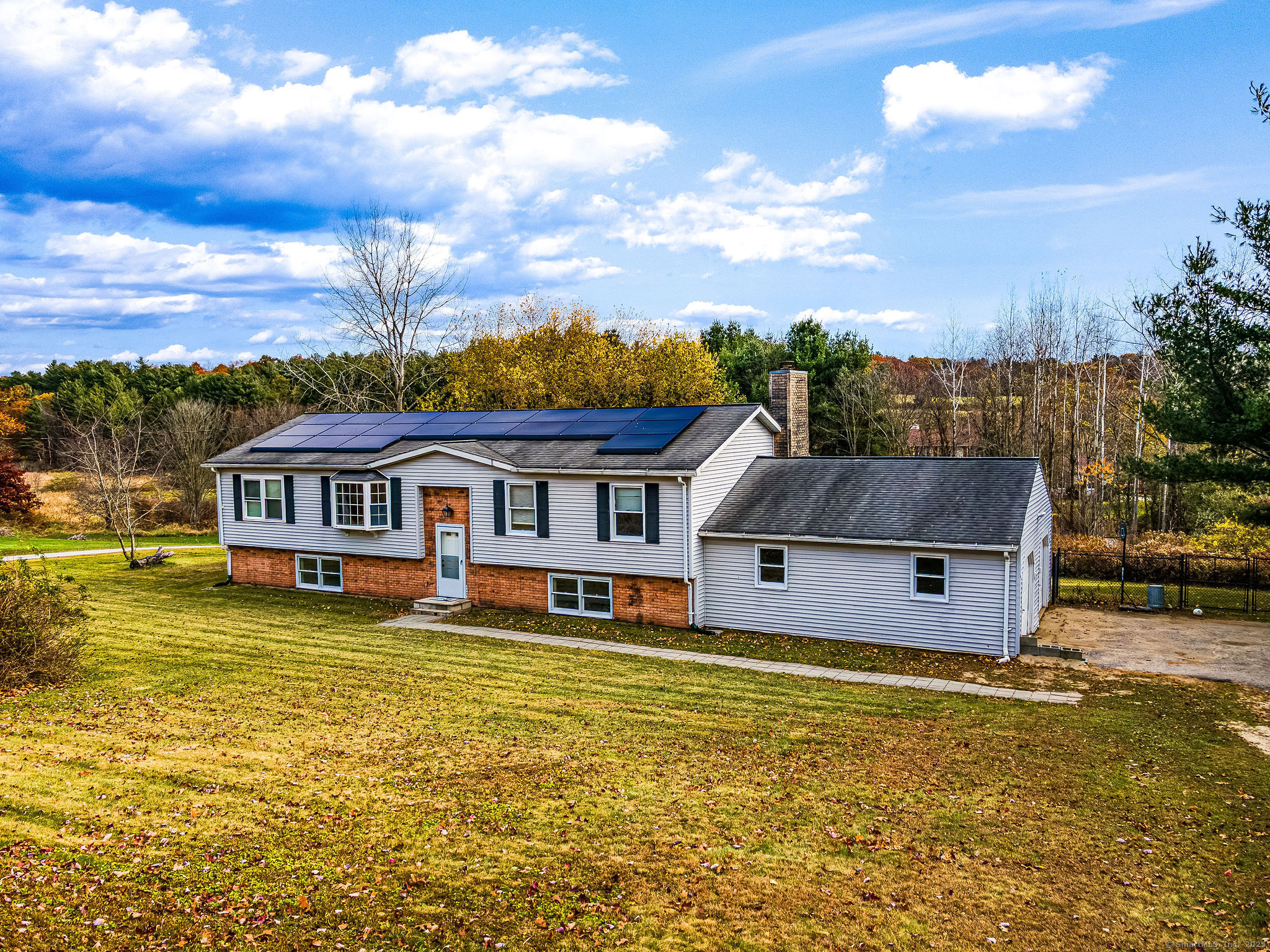 417 Dugg Hill Road Woodstock CT 06281