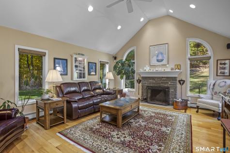 137 Upper Pattagansett Road East Lyme CT 06333